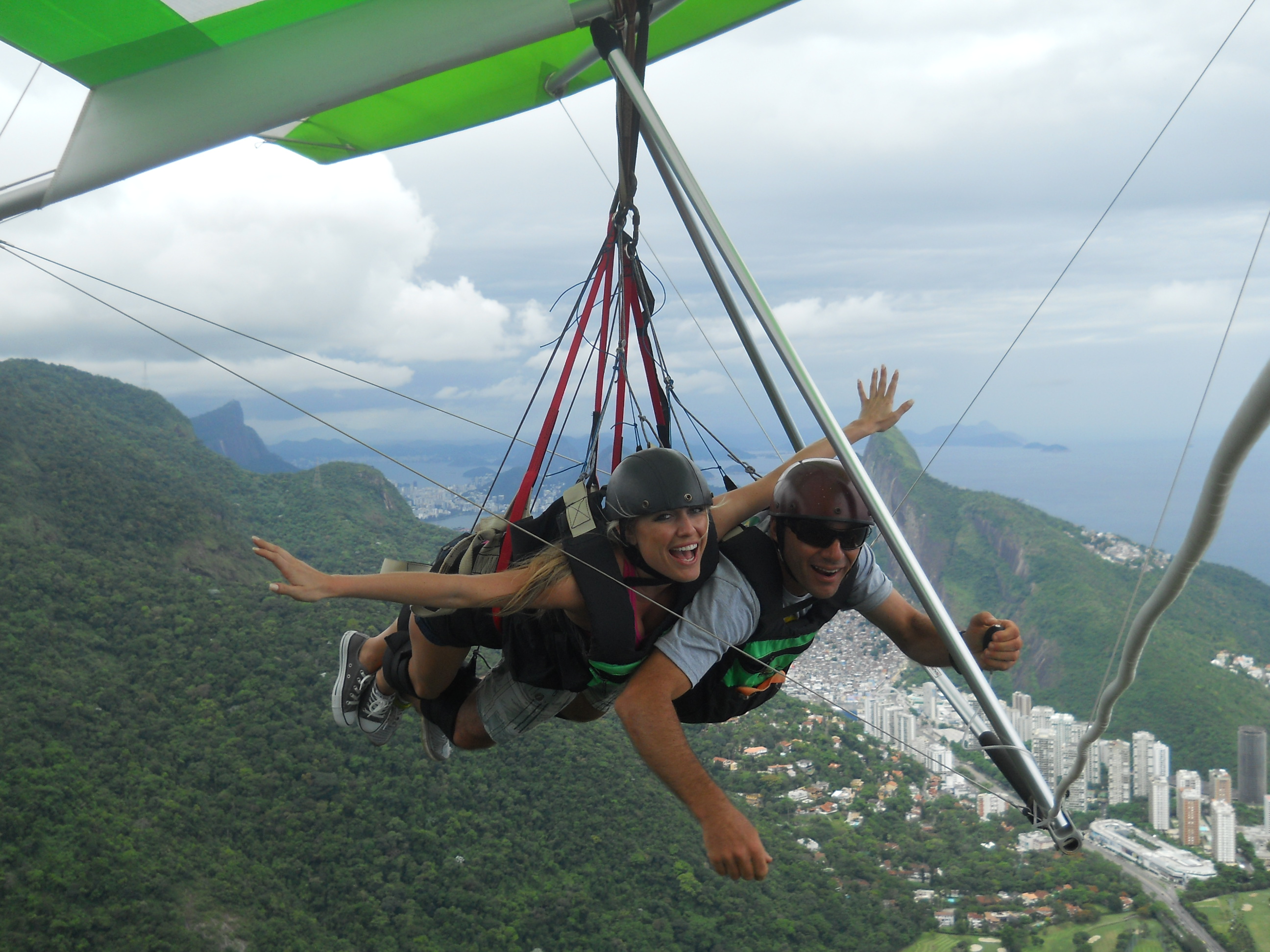 Rio_Hang_Gliding_Corcovado.jpg